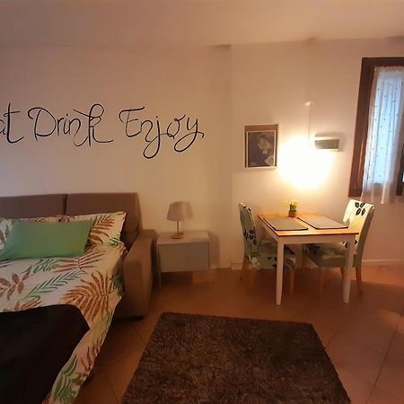 아레즈 A Casa Di Sole 아파트 외부 사진
